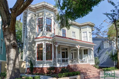 216 E Bolton St, Savannah, GA, 31401-5916 | Card Image