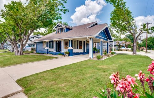 132 S Ward St, Italy, TX, 76651-3851 | Card Image