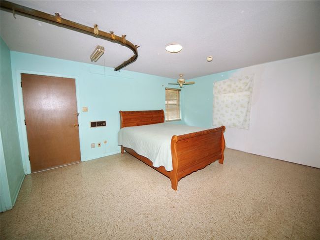 1441 Brazos St, House other with 3 bedrooms, 2 bathrooms and null parking in Graham TX | Image 20