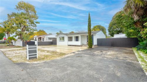 10529 Nw 35th Ave, Miami, FL, 33147-1017 | Card Image