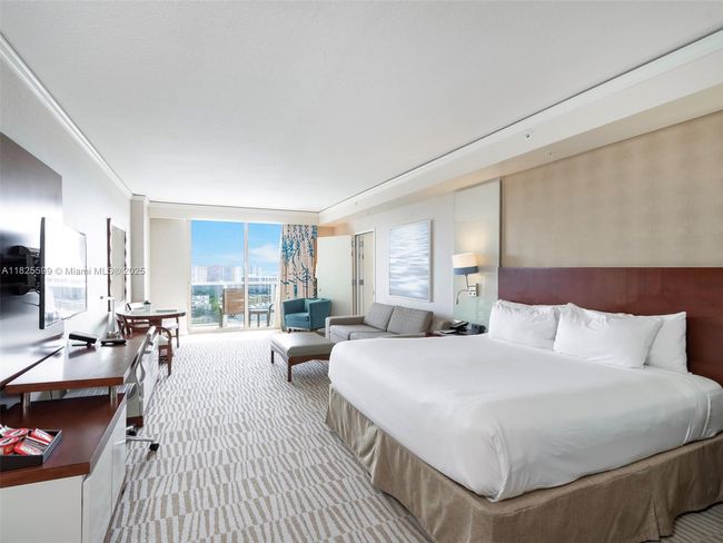 1418 - 18001 Collins Ave, Condo with 0 bedrooms, 1 bathrooms and null parking in Sunny Isles Beach FL | Image 14