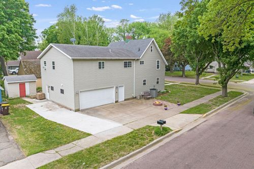 114 N 3rd Ave E, Truman, MN, 56088-2011 | Card Image