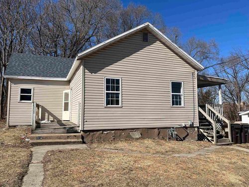 458 S Float Ave, Freeport, IL, 61032-5235 | Card Image