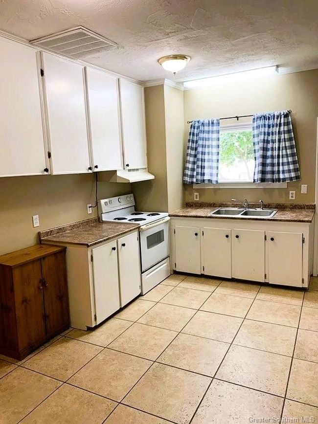 Elizabeth kitchen | Image 13