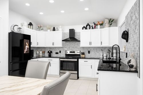 9305 Zayden Dr, Killeen, TX, 76542-6355 | Card Image