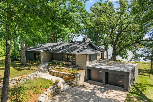 12 W Shore Rd, North Oaks, MN, 55127-6450 | Card Image