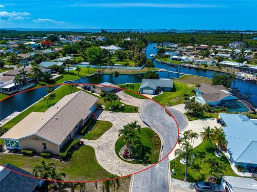5011 Mangrove Point Rd, Bradenton, FL, 34210-2132 | Card Image