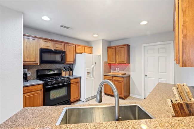 25430 Twister Trl, House other with 4 bedrooms, 3 bathrooms and 2 parking in Spring TX | Image 16