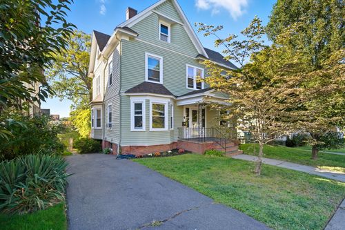 139 Lincoln St, New Britain, CT, 06052-1215 | Card Image