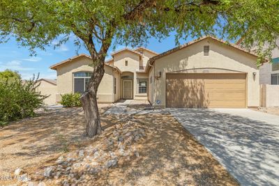 44302 W Juniper Avenue, House other with 3 bedrooms, 2 bathrooms and null parking in Maricopa AZ | Image 2