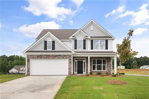 607 Ellabell Dr, Winston-Salem, NC, 27127-7668 | Card Image