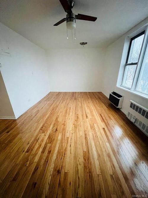 apt-5d-2181 Starling Ave, Bronx, NY, 10462-4352 | Card Image