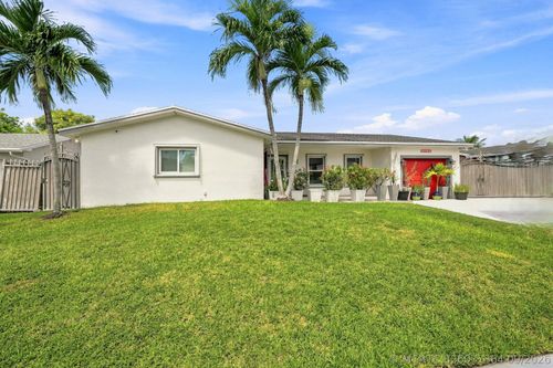 16820 Sw 108th Ave, Miami, FL, 33157-4116 | Card Image