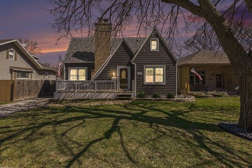 11231 S Worth Avenue, Worth, IL, 60482 | Card Image