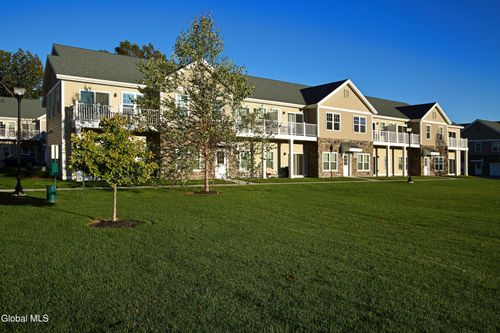 13sr201-74 Weibel Ave, Saratoga Springs, NY, 12866-5326 | Card Image