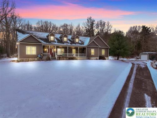 271 Church Rd, Jim Thorpe, PA, 18229-2772 | Card Image