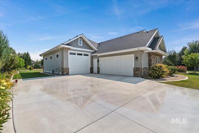 2849 W Chartwell Dr, House other with 4 bedrooms, 3 bathrooms and 6 parking in Eagle ID | Image 3