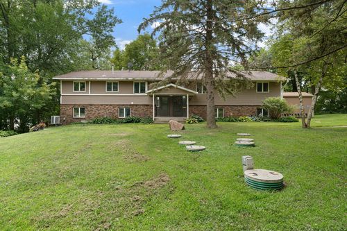 6950 French Lake Ct, Faribault, MN, 55021-7640 | Card Image