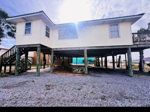 114-B West Central Avenue, Grand Isle, LA, 70358 | Card Image