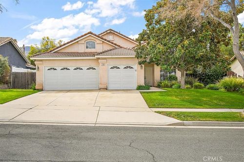 718 Cherry St, Corona, CA, 92881-3950 | Card Image