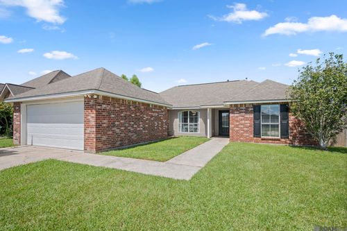 36025 Portsmouth Dr, Denham Springs, LA, 70706-1528 | Card Image