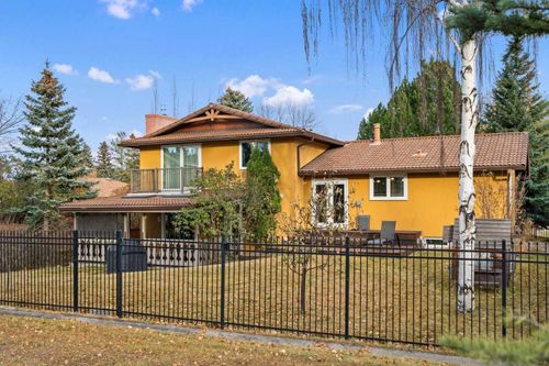 124 Canterbury Dr Sw, Calgary, AB, T2W2G1 | Card Image