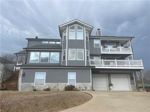 8271 S Lakeshore Dr, Rogers, AR, 72756-6391 | Card Image