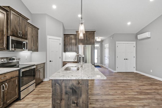 26284 1 St Ave S, Townhouse with 2 bedrooms, 2 bathrooms and null parking in Zimmerman MN | Image 17