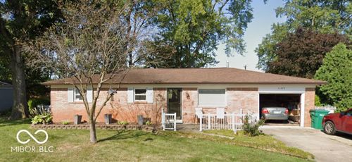 11377 Meadows Dr, Fishers, IN, 46038-2934 | Card Image