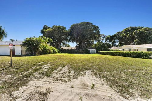 Xxxx Fittin Ct, Lake Worth, FL, 33461-6134 | Card Image