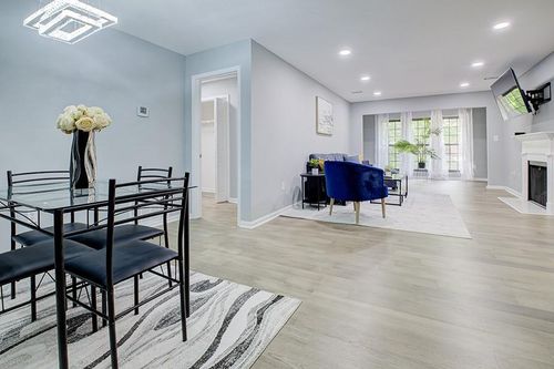 317-24317 Plantation Dr Ne, Atlanta, GA, 30324-2943 | Card Image