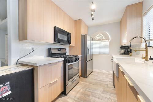 unit-201-3420 Winterhaven St, Las Vegas, NV, 89108-5053 | Card Image