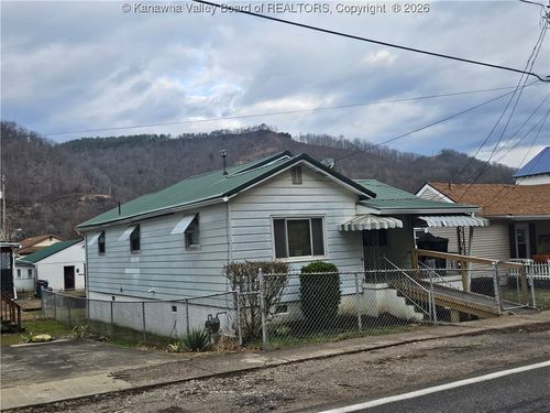 2509 Third Ave, East Bank, WV, 25067 | Card Image