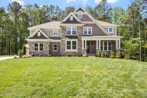 136 Ogden Cir, Archer Lodge, NC, 27527-8042 | Card Image