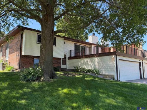 4521 Southwood Dr, Lincoln, NE, 68512-1350 | Card Image