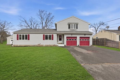 70 Warwick Rd, Chicopee, MA, 01020-3856 | Card Image