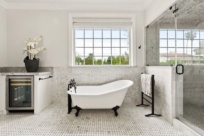 4753 Noble Ave, House other with 6 bedrooms, 6 bathrooms and 2 parking in Sherman Oaks CA | Image 65