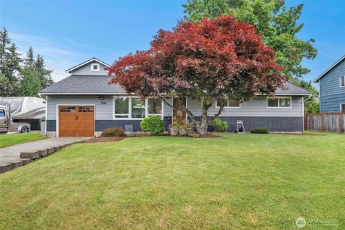 9015 218th Street Sw, Edmonds, WA, 98026 | Card Image