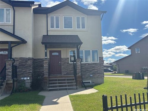 8-1703 Patrick Cres, Saskatoon, SK, S7W0L6 | Card Image