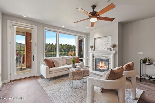 102-415 W Waterside Dr, Post Falls, ID, 83854-7020 | Card Image