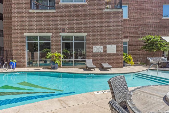 APT-109 - 215 Center, Condo with 2 bedrooms, 3 bathrooms and null parking in San Antonio TX | Image 31
