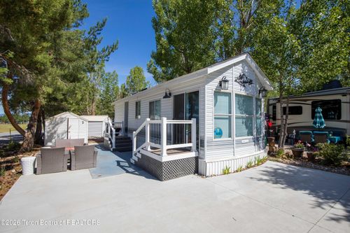 2 Hub Road, Thayne, WY, 83127 | Card Image