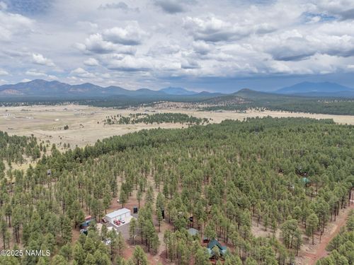 7418 E Robin Hood Rd, Williams, AZ, 86046-8509 | Card Image