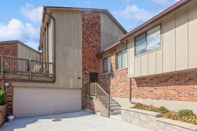 48 Portwine Road, Townhouse with 3 bedrooms, 2 bathrooms and 2 parking in Willowbrook IL | Image 1