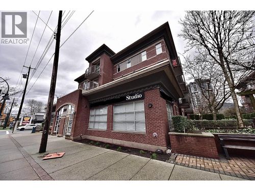 3246 St Johns St, Port Moody, BC, V3H0C1 | Card Image