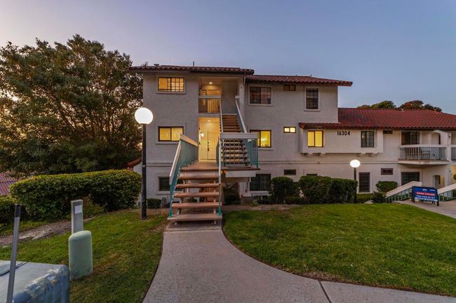 C - 16304 Avenida Venusto, Condo with 3 bedrooms, 2 bathrooms and 4 parking in San Diego CA | Image 31