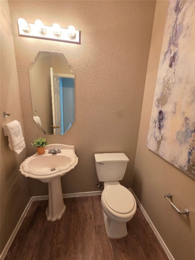 Half bath | Image 19