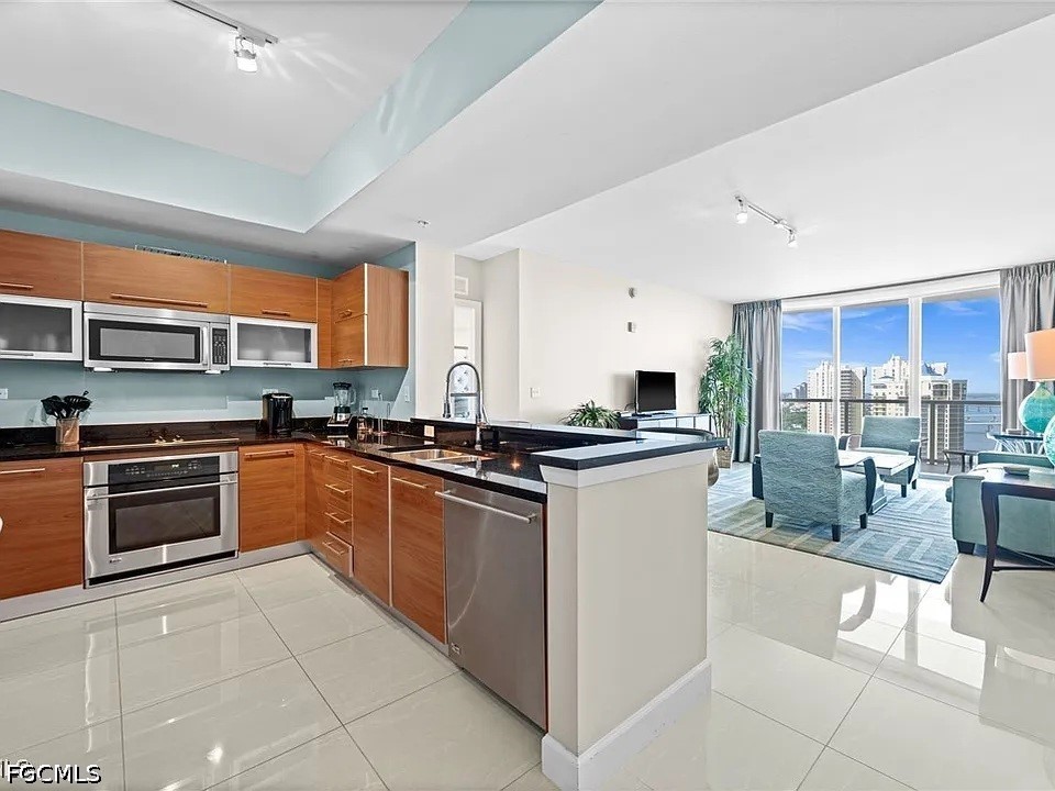 Residential Lease in Fort Myers 5