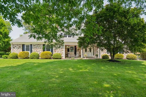 5615 S Deer Run Rd, DOYLESTOWN, PA, 18902-1905 | Card Image