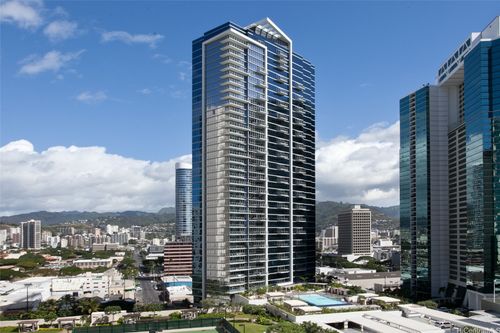 3402-1189 Waimanu St, Honolulu, HI, 96814-4185 | Card Image